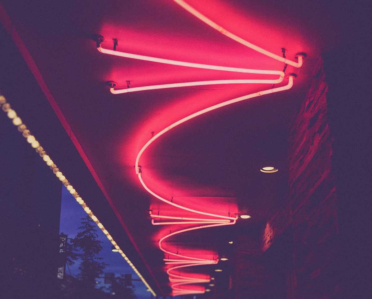 las vegas red neon light lights